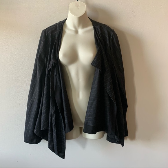NEW Armani Collezioni Cape Blazer (QQ) - Picture 4 of 11
